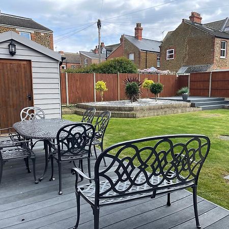 Belle-Vue Apartments Hunstanton Esterno foto