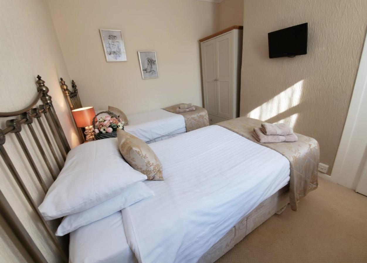 Belle-Vue Apartments Hunstanton Esterno foto